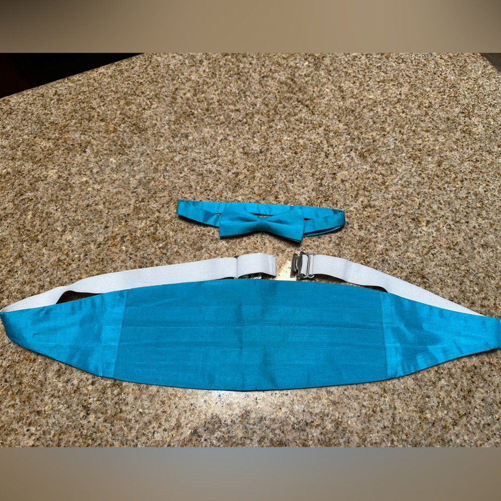 Turquoise Cummerbund and Bow Tie Set